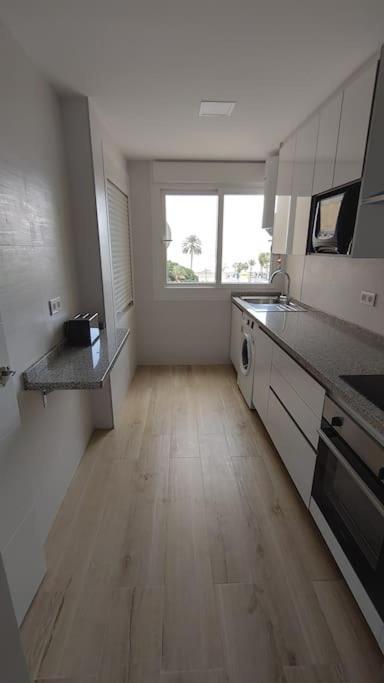 Precioso Apartamento Frente A La Playa Torre Del Mar Εξωτερικό φωτογραφία