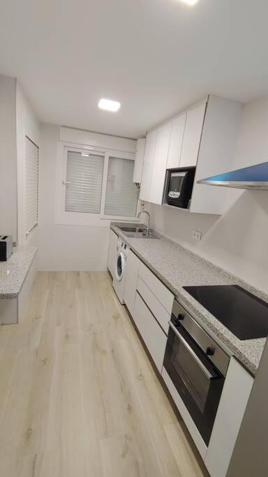 Precioso Apartamento Frente A La Playa Torre Del Mar Εξωτερικό φωτογραφία