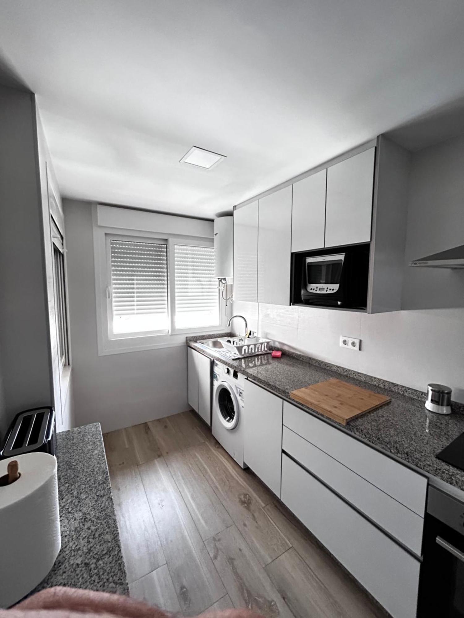 Precioso Apartamento Frente A La Playa Torre Del Mar Εξωτερικό φωτογραφία